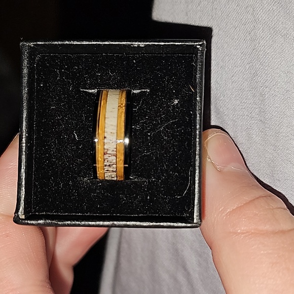 Whiskey Barrel Ring Mens Wedding Band - Deer Antler Ring & Bourbon Barre…